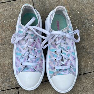 Converse Sneakers Youth Size 5